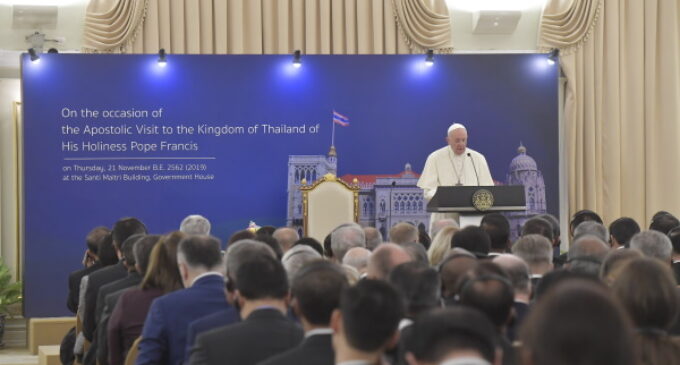 Tailandia: El Papa exhorta a las autoridades a garantizar a los niños un “futuro en dignidad”