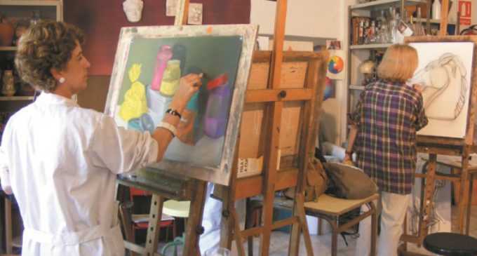 Pintura, baile, fotografía y danza, entre las opciones de Talleres Municipales para el próximo curso
