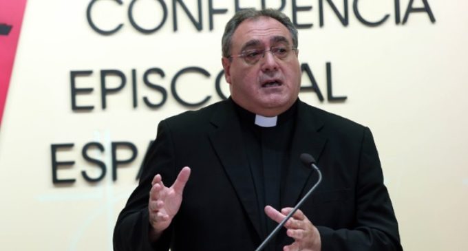 Gil Tamayo: La Iglesia ha guardado un «silencio cómplice» ante la pederastia