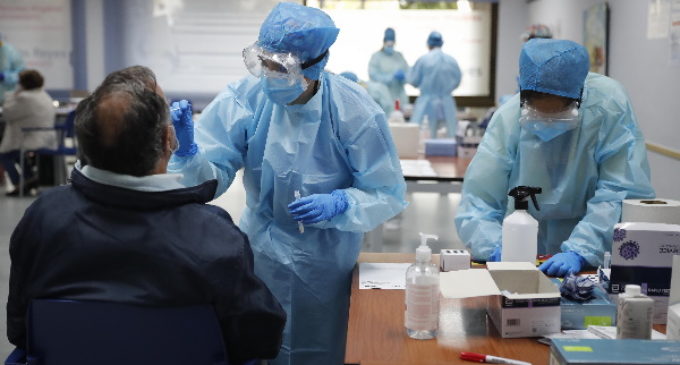Madrid amplía a otras 12 zonas básicas de salud la realización de test de antígenos
