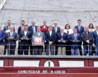 Garrido entrega los XIV Trofeos Puertas de Madrid de la Federación Taurina de la Comunidad
