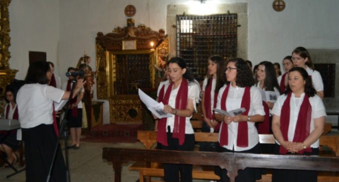 «Una médico sigue siendo médico al consagrarse en un instituto secular»