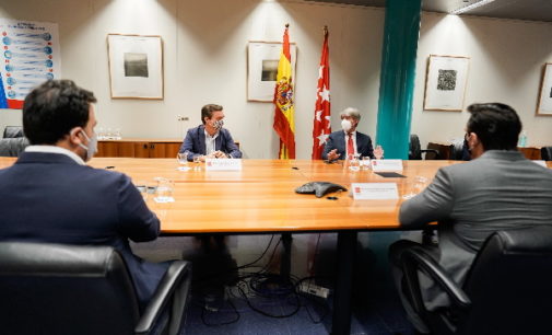La Comunidad de Madrid legislará para regular y profesionalizar el sector de VTC
