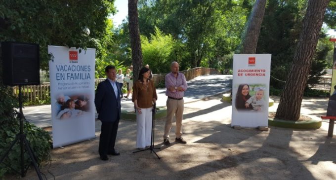 75 familias acogen a 77 menores tutelados para convivir con ellos durante las vacaciones de verano