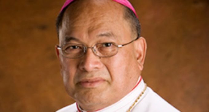 El Vaticano condena al arzobispo de Guam acusado de abusos
