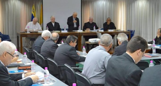 El episcopado venezolano califica de «ilegítimo» el gobierno de Nicolás Maduro
