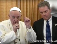 El Papa al regreso de Egipto pide que se negocie en el caso de Corea