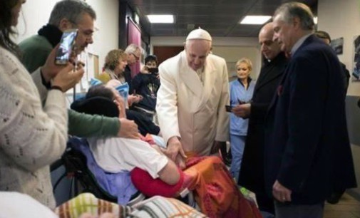El Papa comienza sus »viernes de la misericordia»