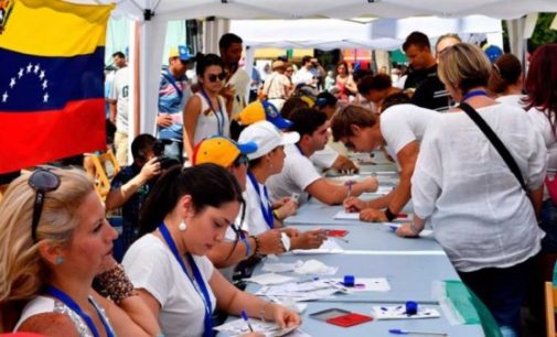 El Papa pide una solución negociada en Venezuela
