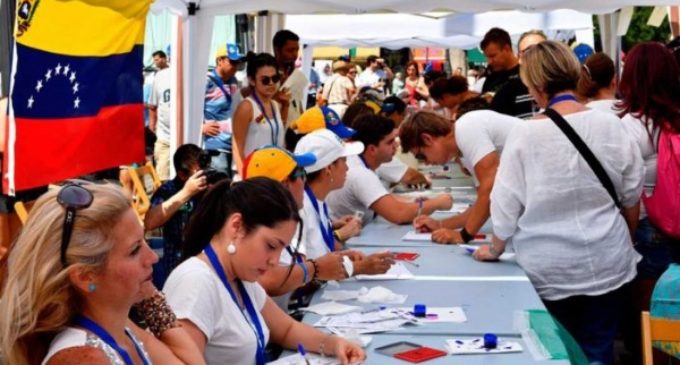 El Papa pide una solución negociada en Venezuela