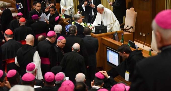 Vuelco en el Vaticano: las víctimas de abusos espolean al Papa y a los presidentes de conferencias episcopales