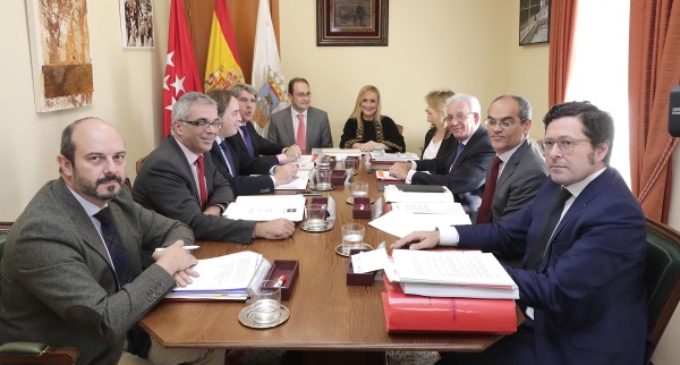 La Comunidad refuerza el carácter público del centro que gestiona las citas sanitarias de los madrileños