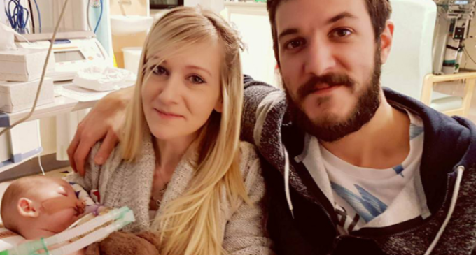 El Papa Francisco expresa su proximidad a los padres de Charlie Gard
