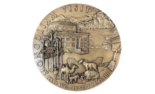 Toda Mongolia representada en la medalla conmemorativa del Viaje Apostólico