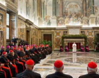 Una Curia que no se actualiza, que se endurece o es indiferente ante los demás es un cuerpo enfermo