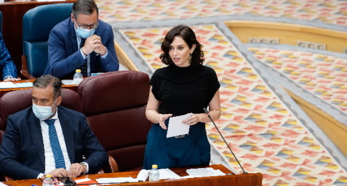 Díaz Ayuso critica el confinamiento “ilegal” de la primera ola de la pandemia y que con el “rodillo de la Moncloa” intentarán volver a hacerlo en Madrid después