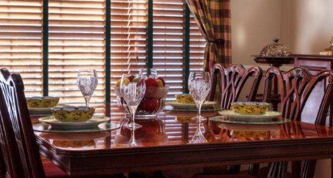 Cenar regularmente con tus hijos los protege y los potencia