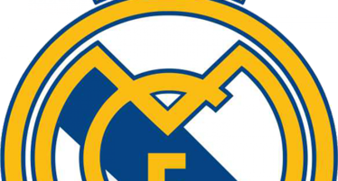 Enraizados pide a Florentino Pérez que no quite la cruz del escudo del Real Madrid en Emiratos Árabes