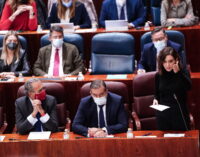 Díaz Ayuso censura la enmienda a la Ley de Memoria y asegura que el Gobierno, si pudiera, impondría la República por decreto: “De esta no les va a salvar ni Franco”