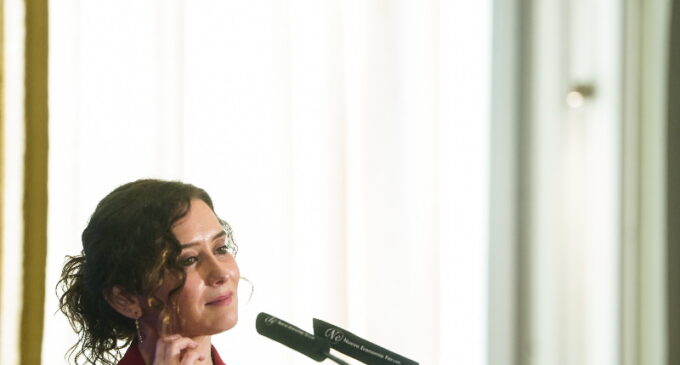 Díaz Ayuso avanza un nuevo Plan de Fertilidad en Red que amplía la edad de la mujer solicitante hasta los 45 años y permite acceder con un hijo