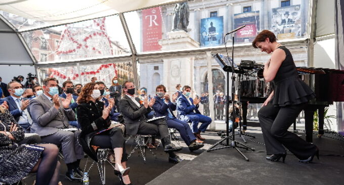 Díaz Ayuso en el primer concierto interpretado simultáneamente en distintas localizaciones: “Tecnología y cultura pueden llegar muy lejos juntas”