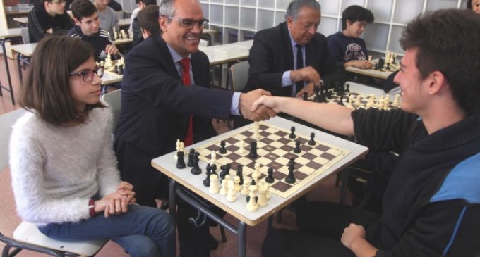 La Comunidad de Madrid fomenta la práctica del ajedrez en los centros docentes como herramienta transversal educativa