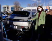 Díaz Ayuso inaugura en Pozuelo de Alarcón la mayor electrolinera de España con 46 puntos de recarga rápida y ultrarrápida