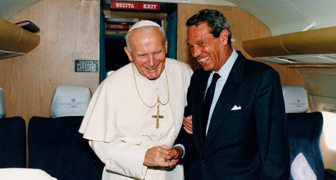 LIBROS: El misionero especial del Papa polaco