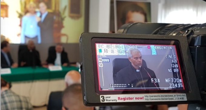 Padre Tom: “No fui maltratado, Jesús estaba conmigo. Rezaba por el Papa y mis secuestradores’