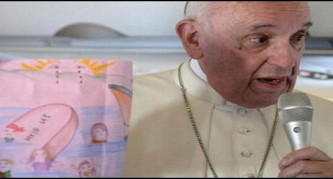 El Papa en la rueda de prensa al regreso de Lesbos: ‘Daban ganas de llorar’