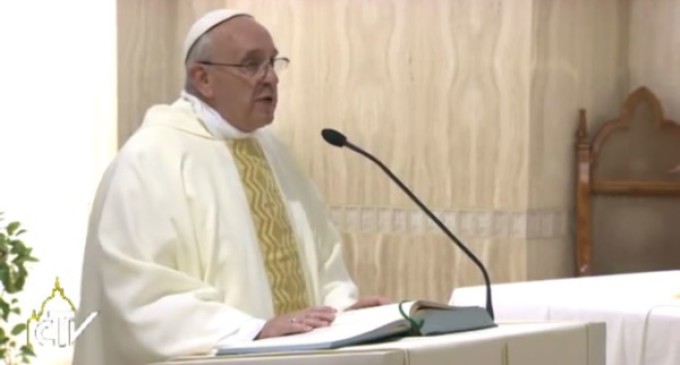 Francisco recuerda que ‘la fe es un don de Dios y no fruto del proselitismo’