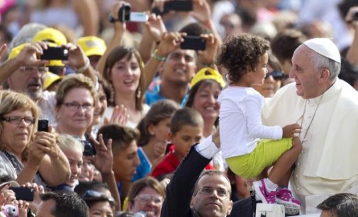 El Papa: La participación de la mujer en el ámbito social y eclesial es un reto improrrogable