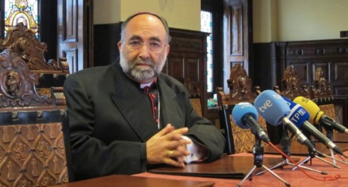 El arzobispo de Oviedo acusa al nacionalismo catalán de mentir y adoctrinar a la población