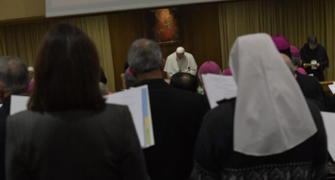 “Que los obispos aprendan a escuchar” pide un sacerdote que sufrió abuso